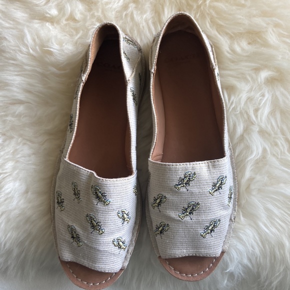 Coach Lobster Flats - Picture 9 of 11